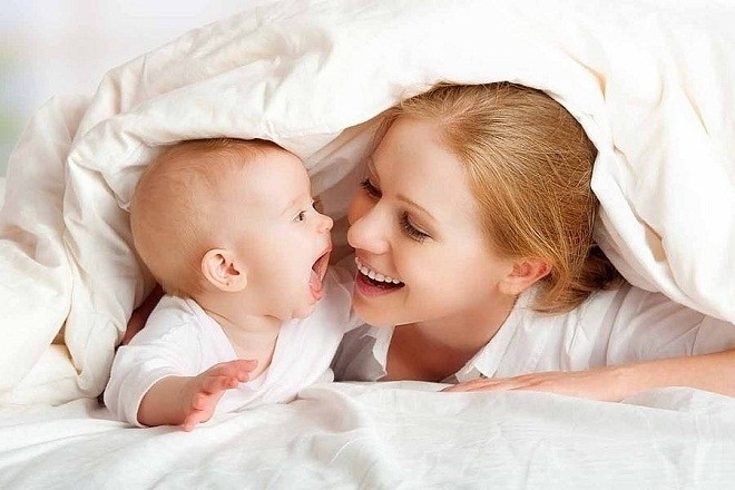 Lần đầu làm mẹ thì chăm sóc trẻ sơ sinh có khó không?